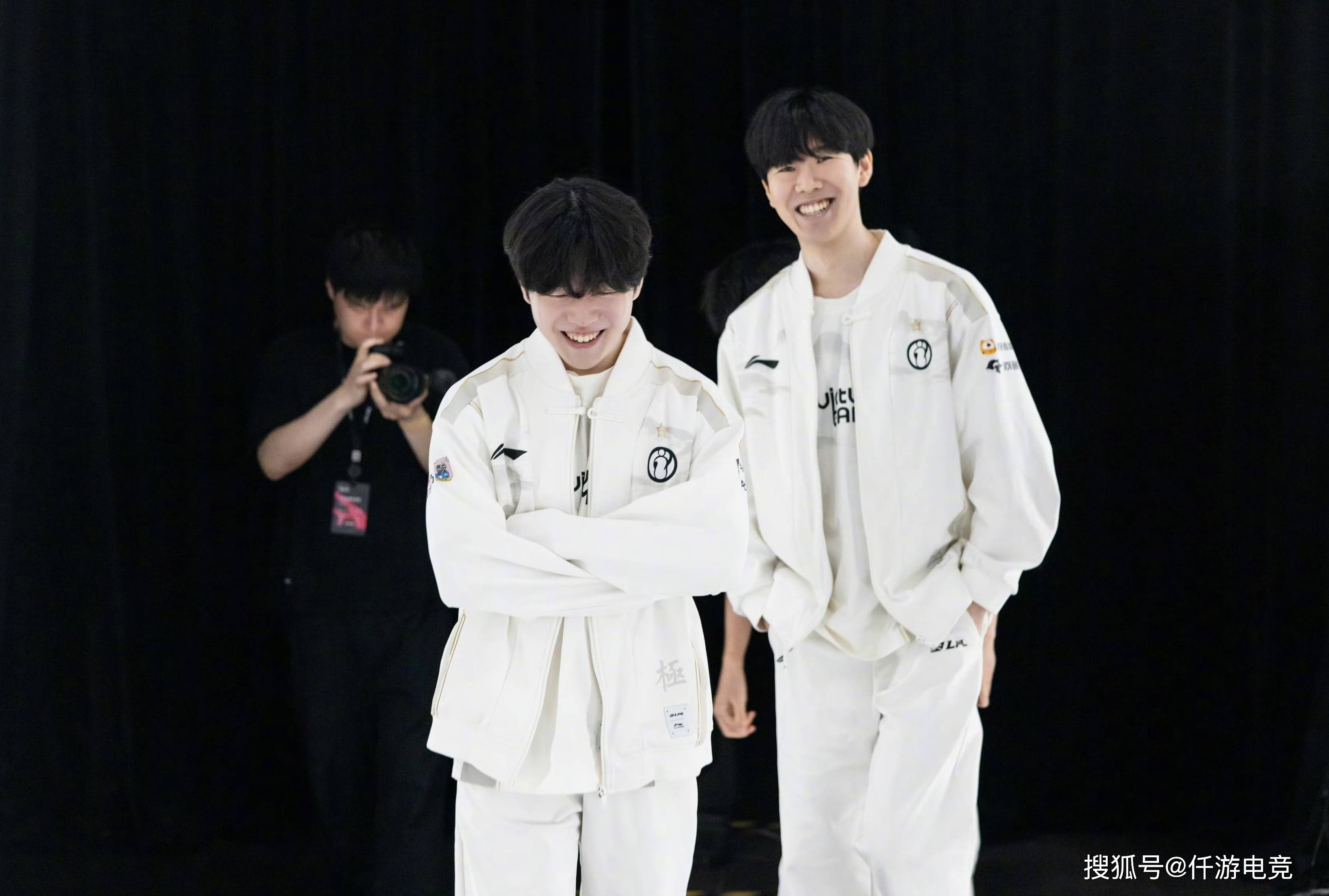 队带来了极 队带来了极